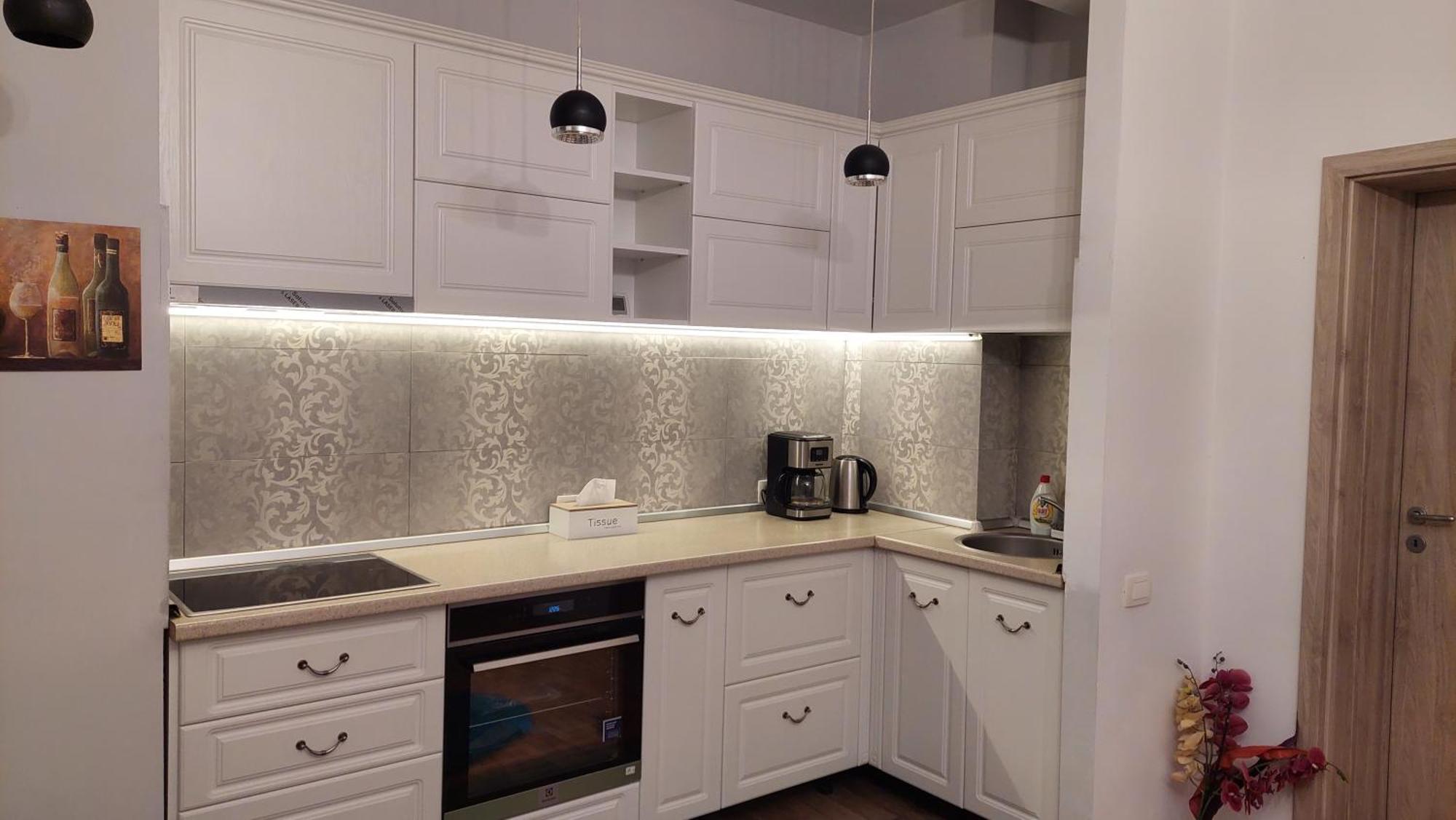 Sunrise Tampa Residence บราชอฟ ภายนอก รูปภาพ